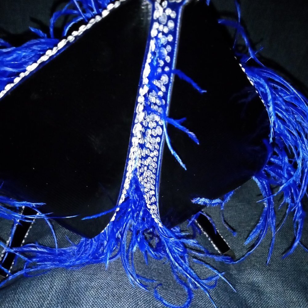 AZALEA WANG " SEEN ON SCENE " BLUE FEATHER AND DIAMOND EMBELLISHED (BRAND NEW !! - Picture 7 of 7